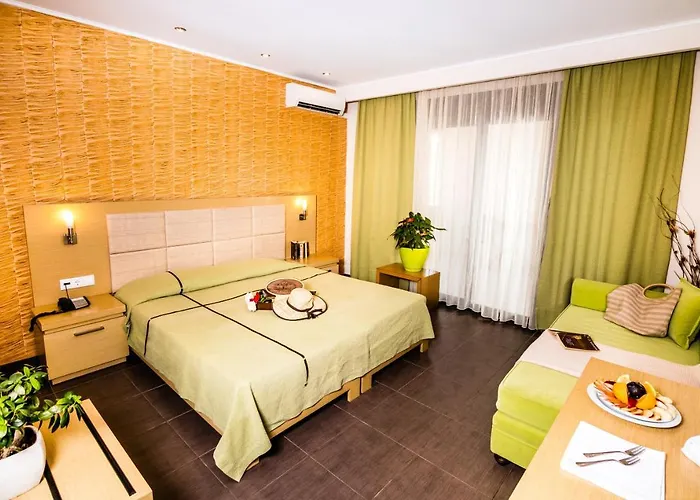 Hotel Astir Notos 4*